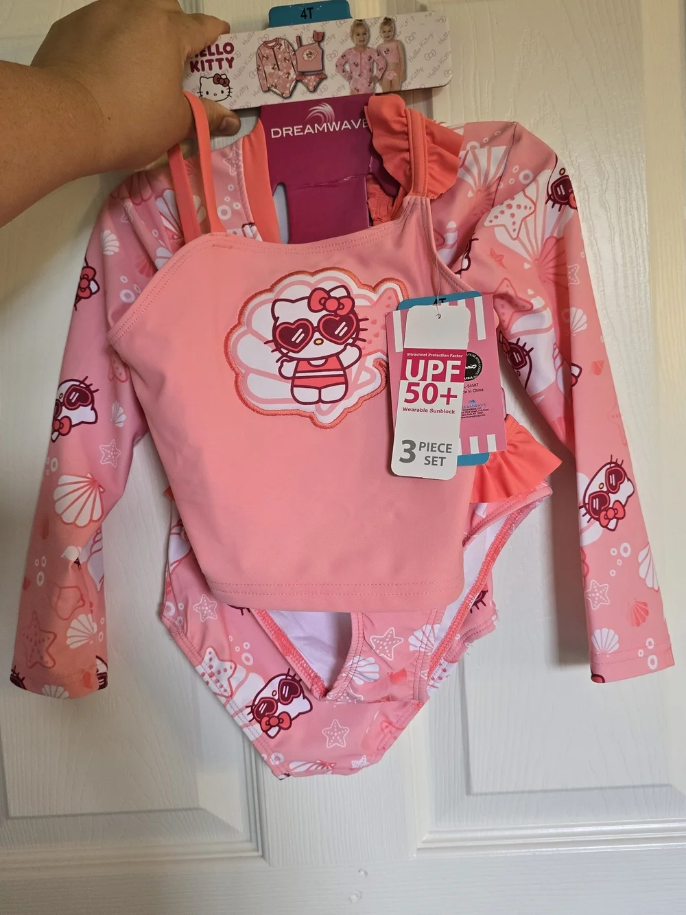 Hello Kitty hello kitty
